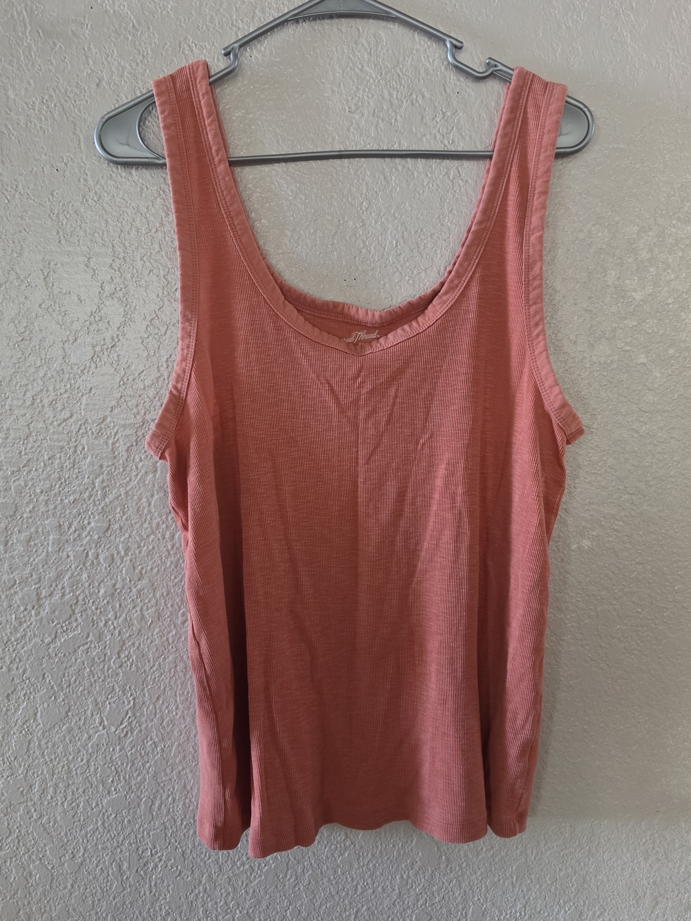 Universal Thread Coral Scoop Neck Tank Top